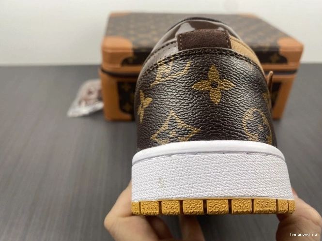 OW 1 x Off-Louis Jordan LOW Air AJ1 0928